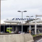 Finnair_OH-LXF_on_runway_of_Airport_Charles-de-Gaulle,_Autoroute_A1-2183 Charles-de-Gaulle airport